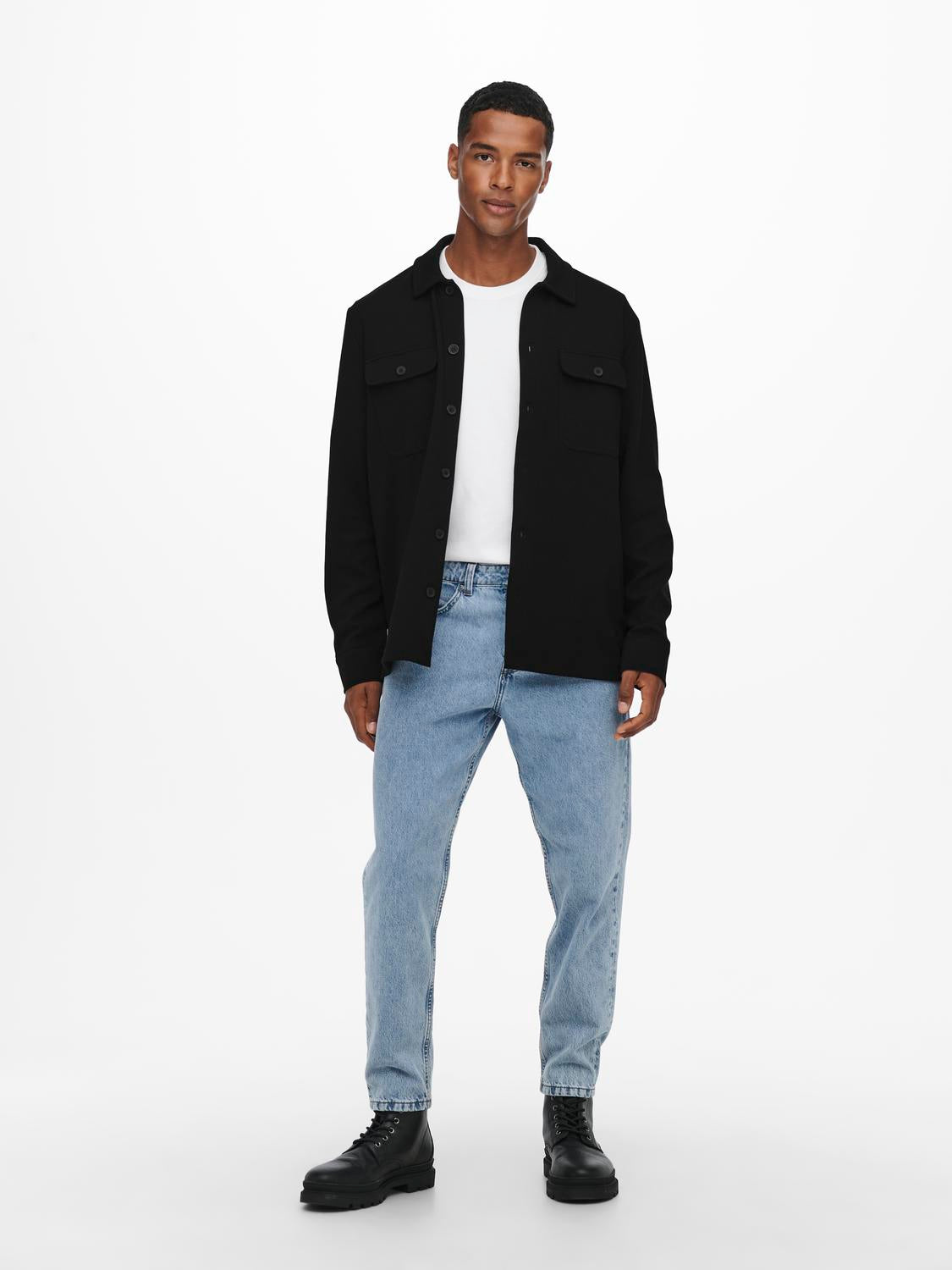 model_shot-front_full